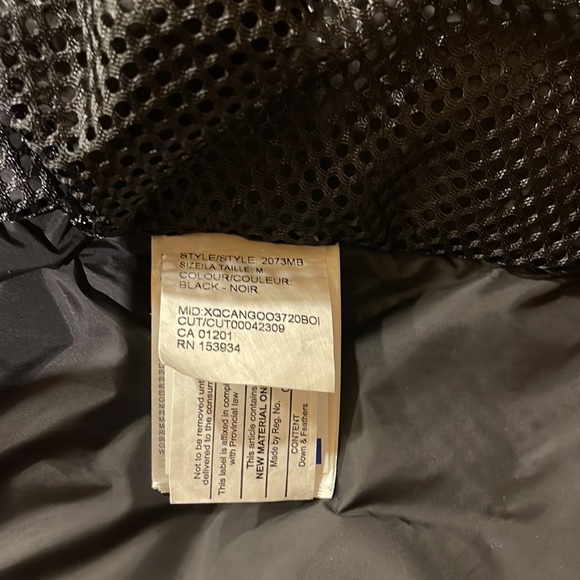 Brand new Canada Goose coat. - Picture 6 of 7